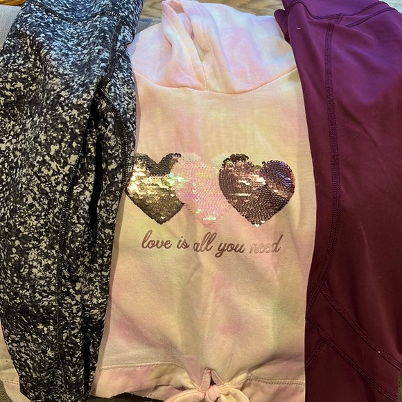 Girls Active wear Bundle of 3pieces size 4/5 - Picture 1 of 6